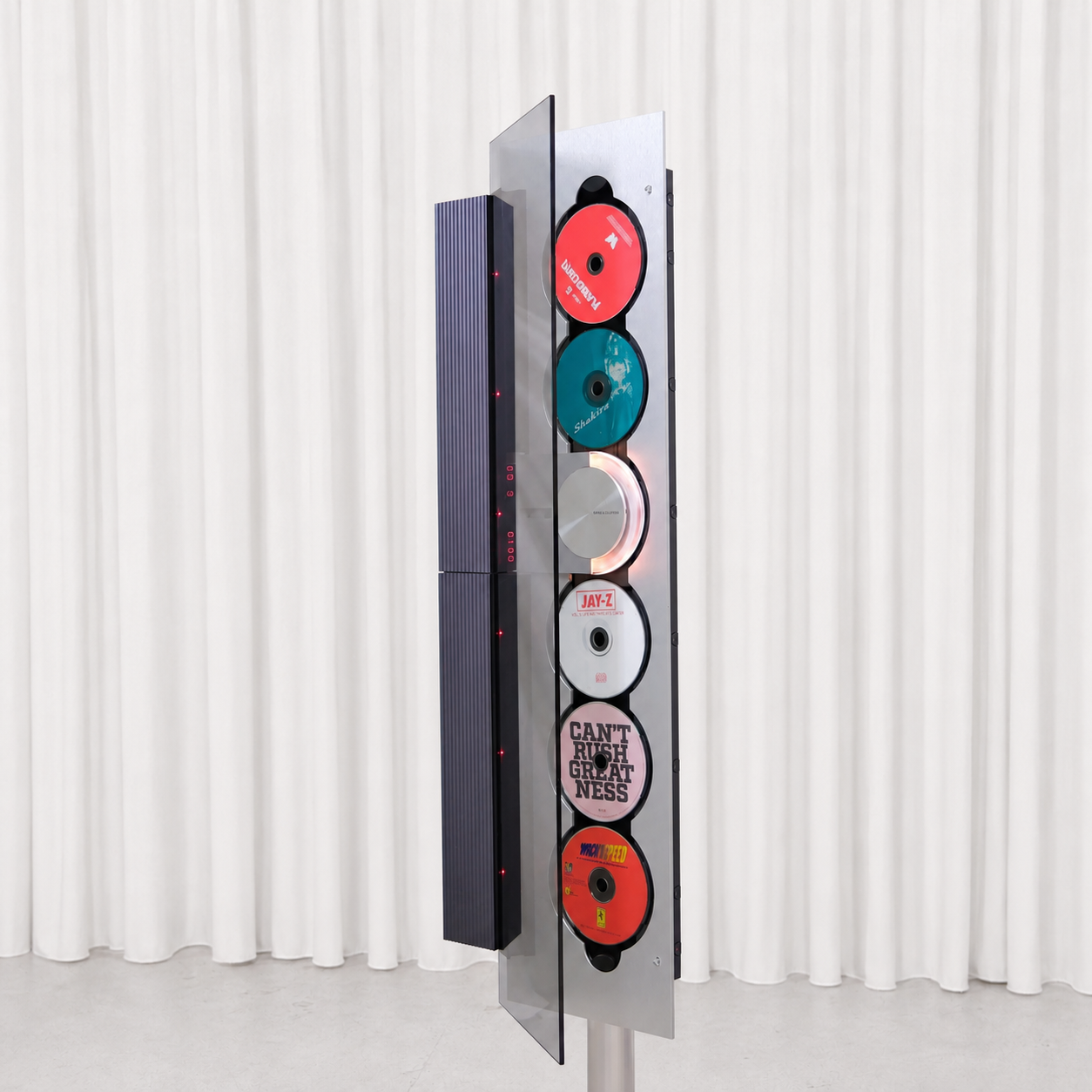 Bang & Olufsen BeoSound 9000 – David Lewis
