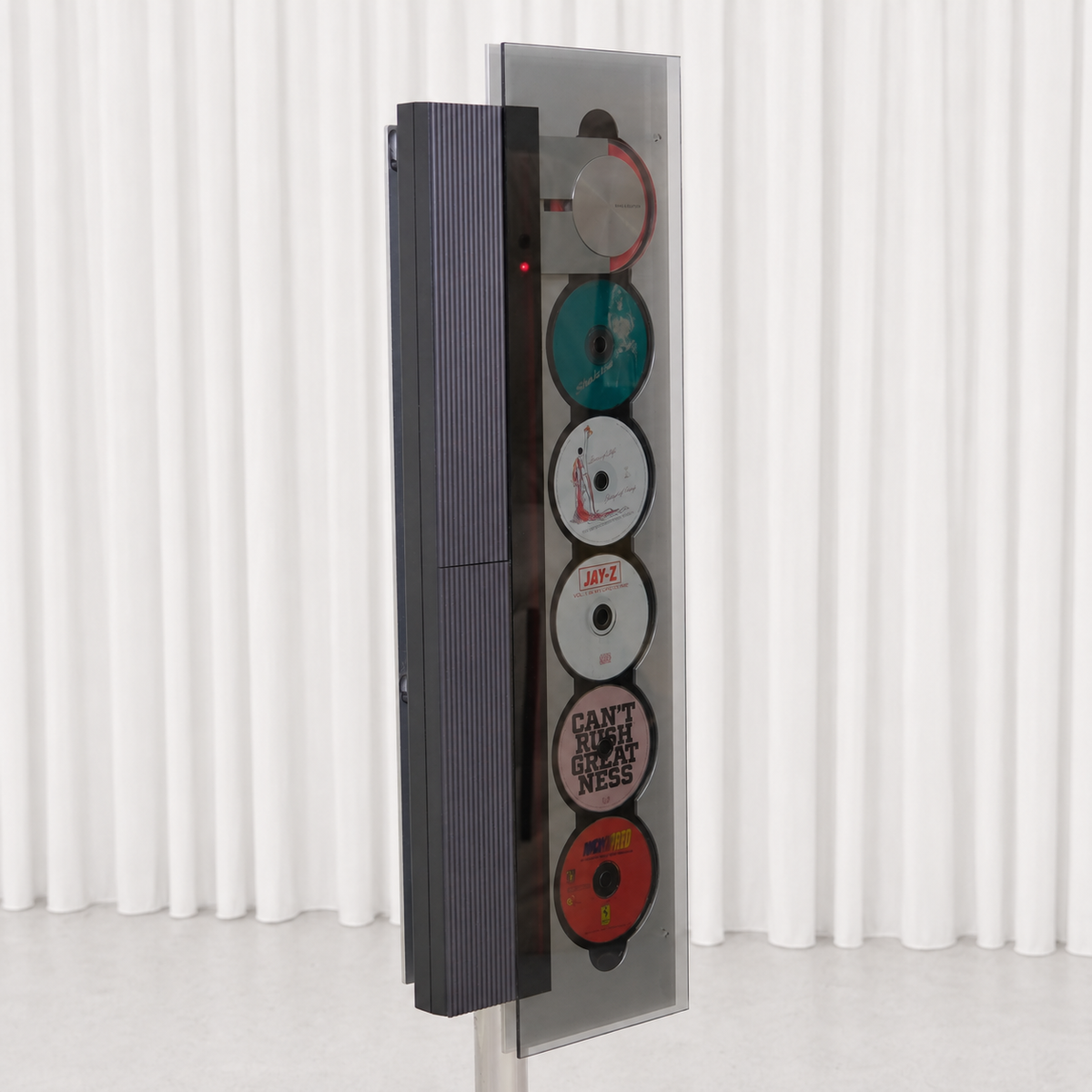 Bang & Olufsen BeoSound 9000 – David Lewis